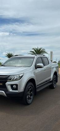 CHEVROLET S10 2.8 16V TURBO DIESEL HIGH COUNTRY CD 4X4 AUTOMÁTICO CHEVROLET S10 2.8 16V TURBO DIESEL HIGH COUNTRY CD 4X4 AUTOMÁTICO